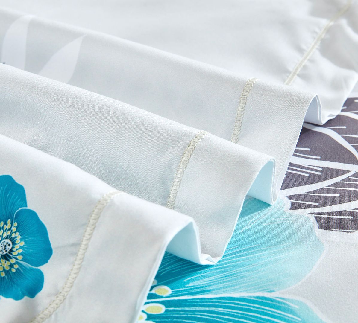 Duvet Covers: Braithe Floral Quilt Cover Set - Queen Size