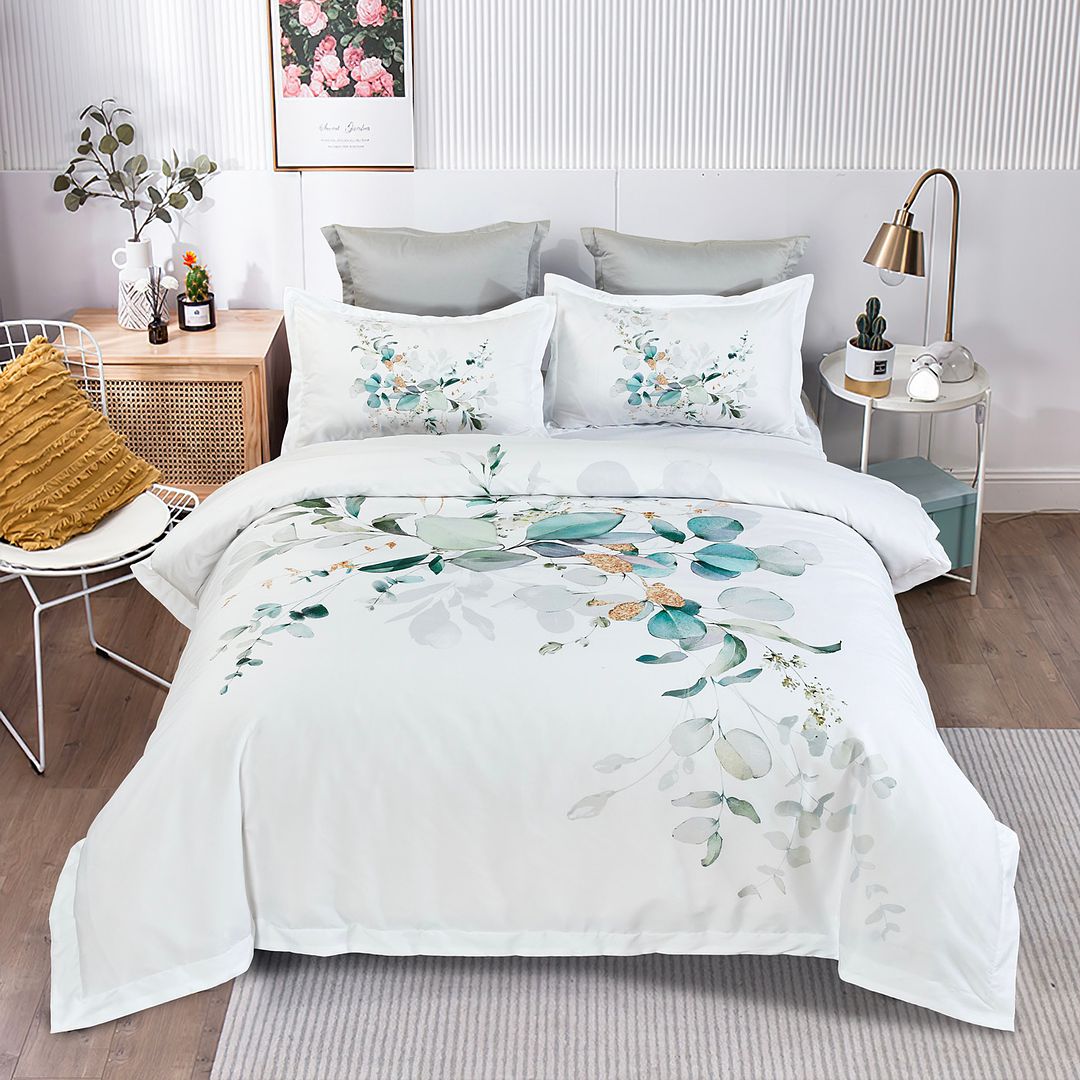 Duvet Covers: Zinya Quilt Cover Set - Queen Size