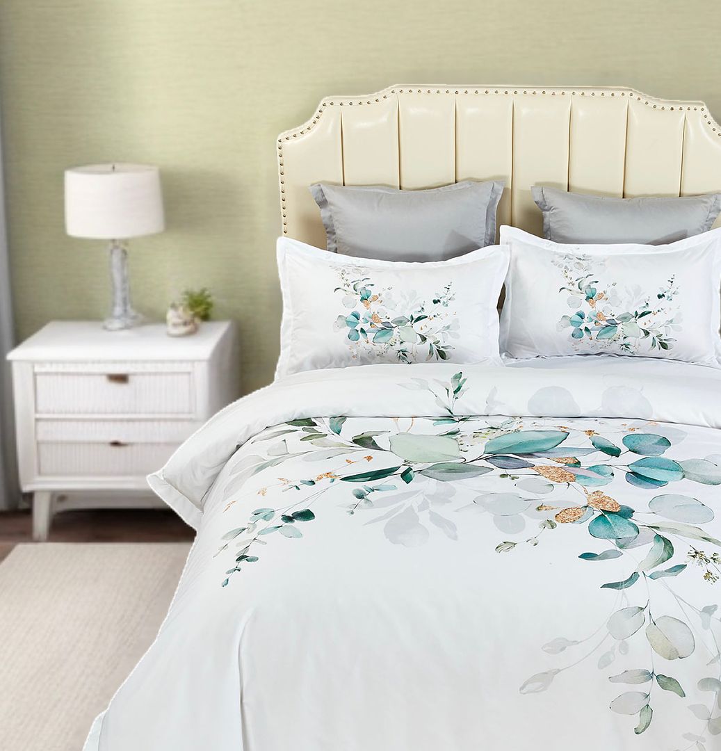 Duvet Covers: Zinya Quilt Cover Set - Queen Size