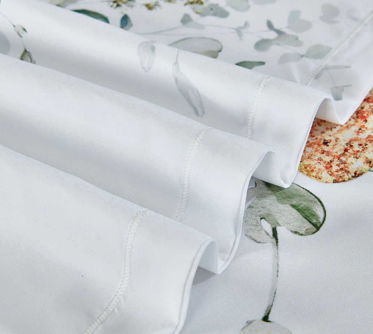 Duvet Covers: Zinya Quilt Cover Set - Queen Size