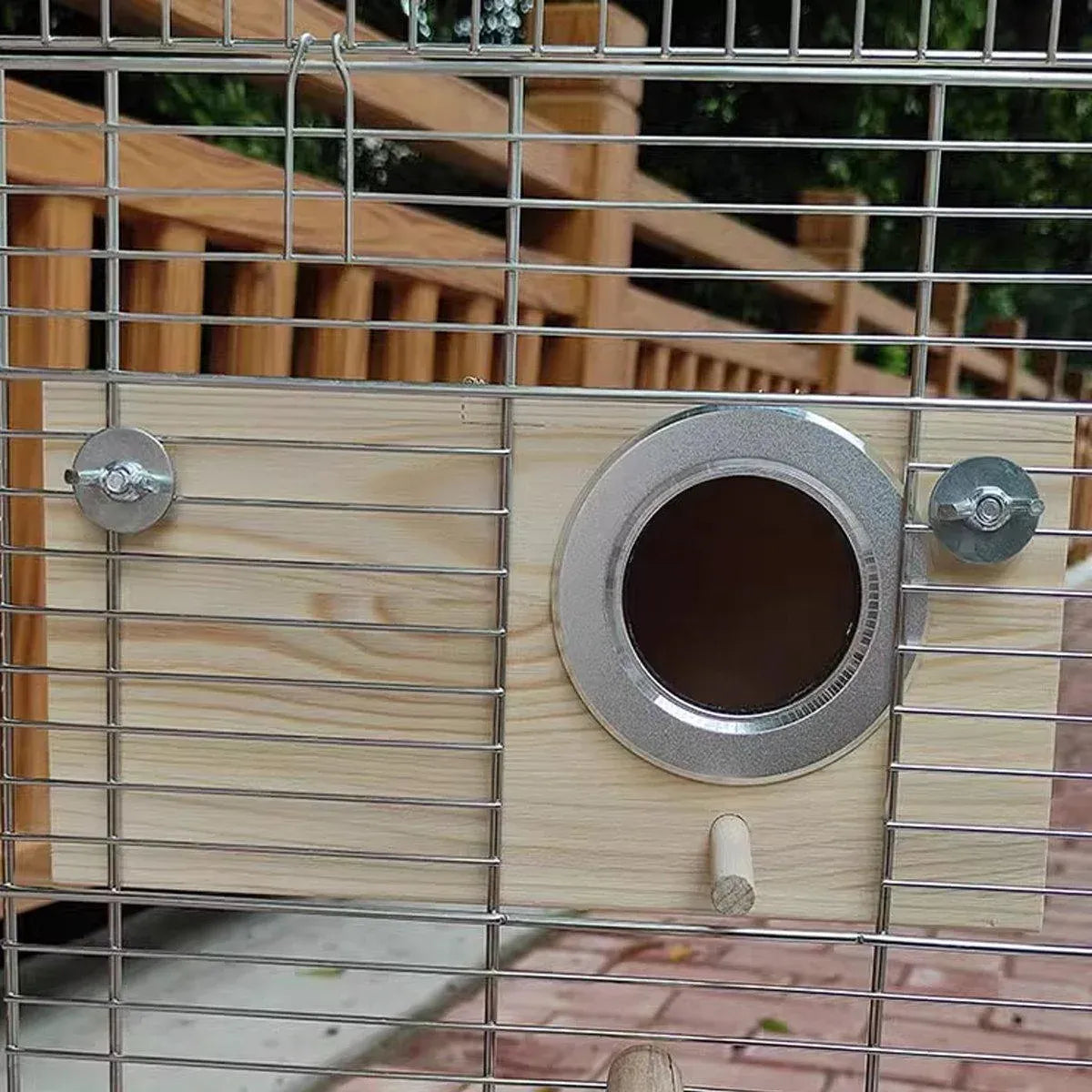 1-Piece Bird Breeding Nest Box with Perch and Mounting Fittings