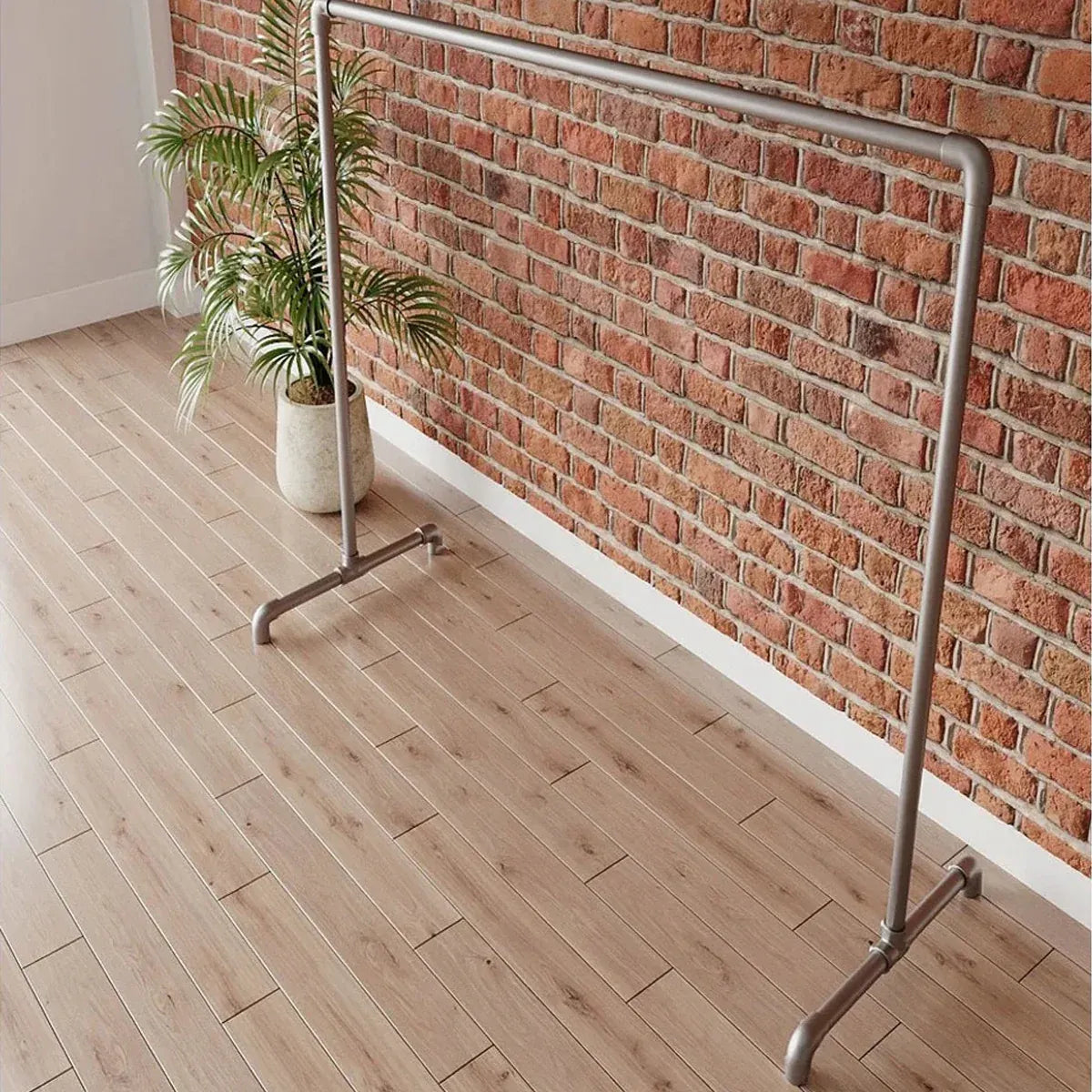 Simple Floor-Standing Single-Pole Clothes Drying Rack Portable Stable Structure