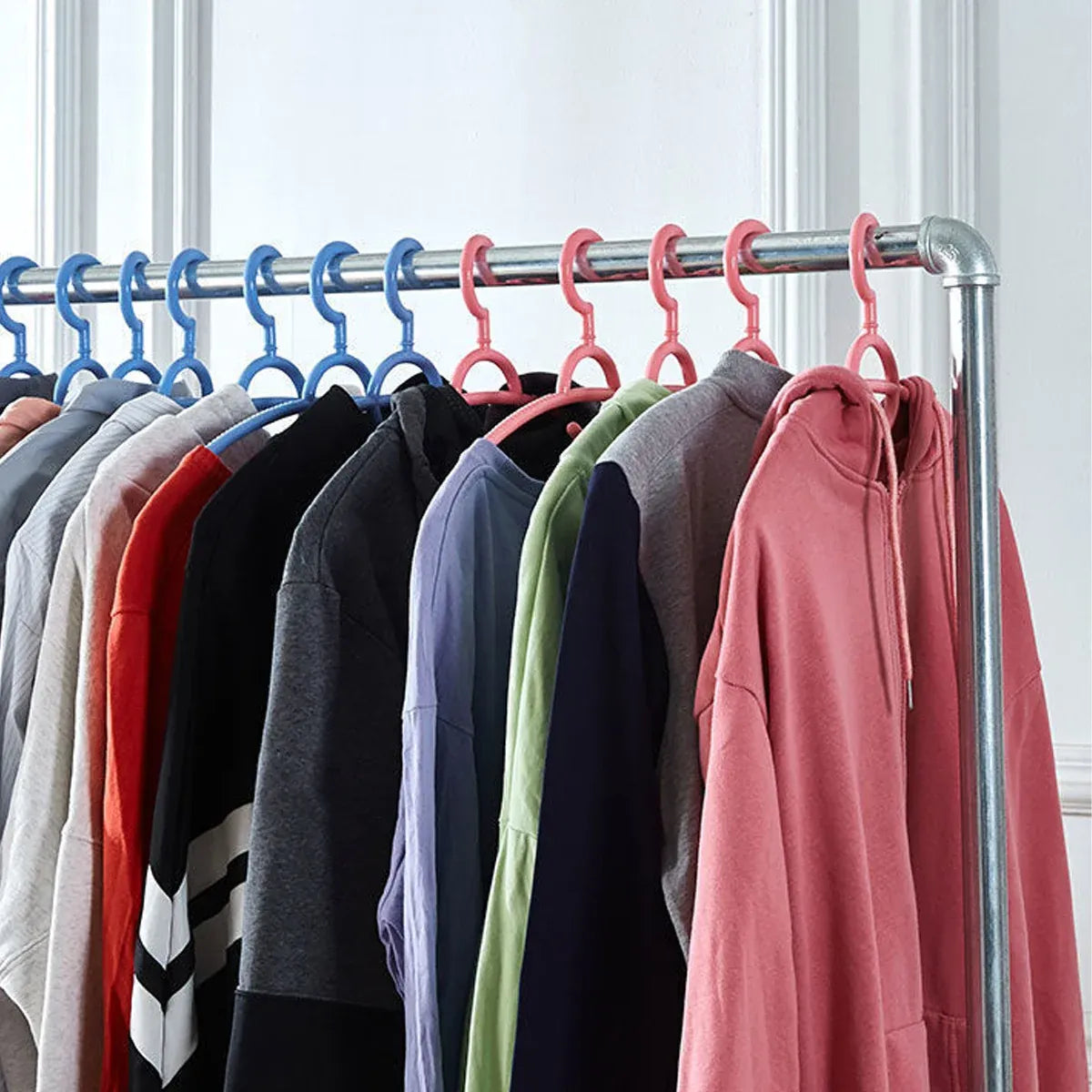 Simple Floor-Standing Single-Pole Clothes Drying Rack Portable Stable Structure