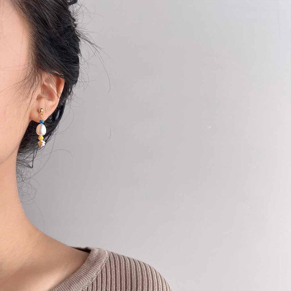 Women's Jewellery: Vintage Asymmetrical Earrings Handmade Floral Glass and Pearl Drop Design for Women