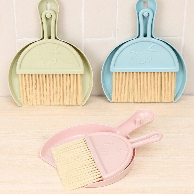 Outdoor Lights: Mini Desktop Sweep Cleaning Brush Keyboard Brush Small Broom Dustpan Set - Pink