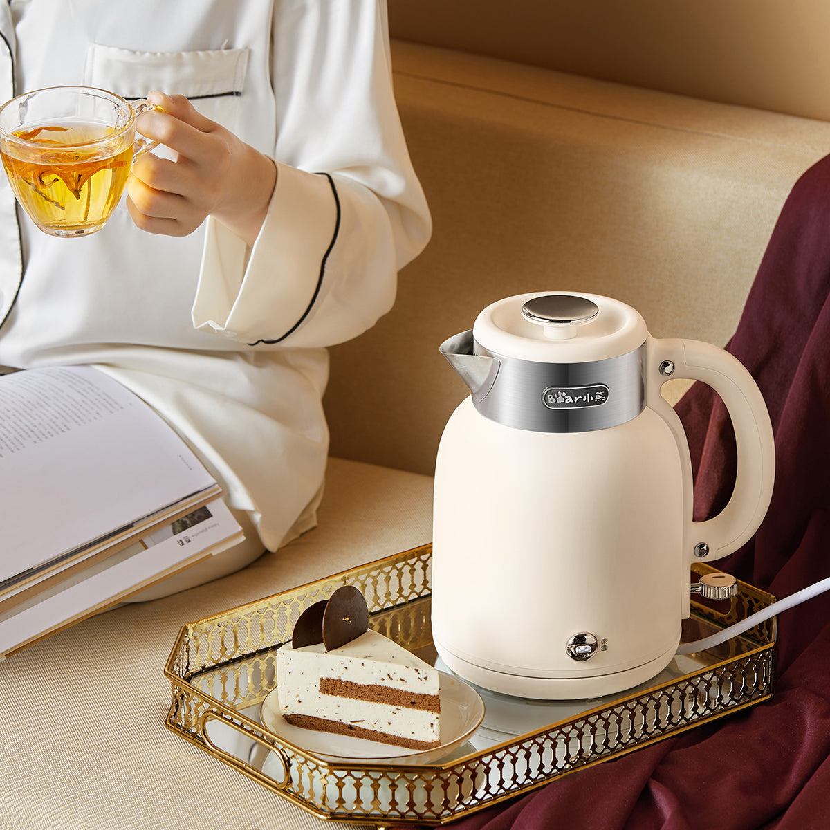 Distilling & Brewing: BEAR 1.5 Litre Electric Kettle ZDH-C15C1
