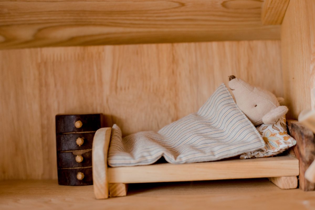 Two Story Cottage house imaginative play