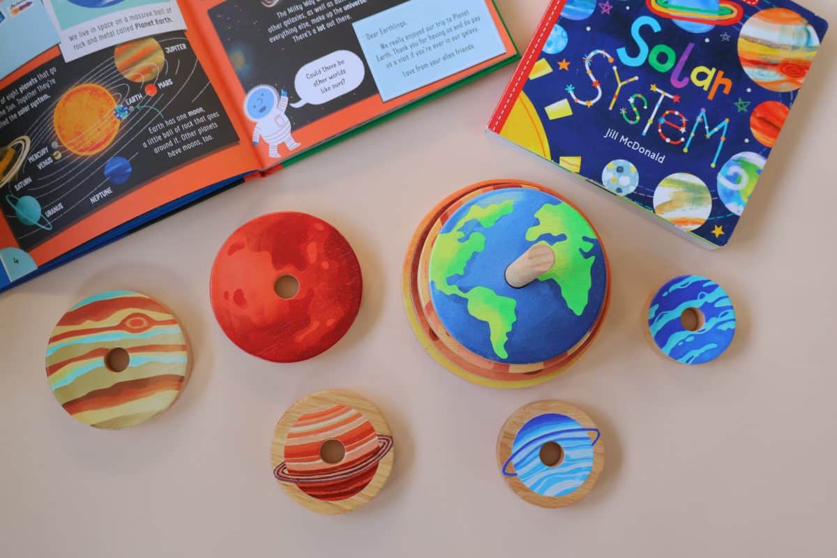 Activity Toys: Stacking Planets