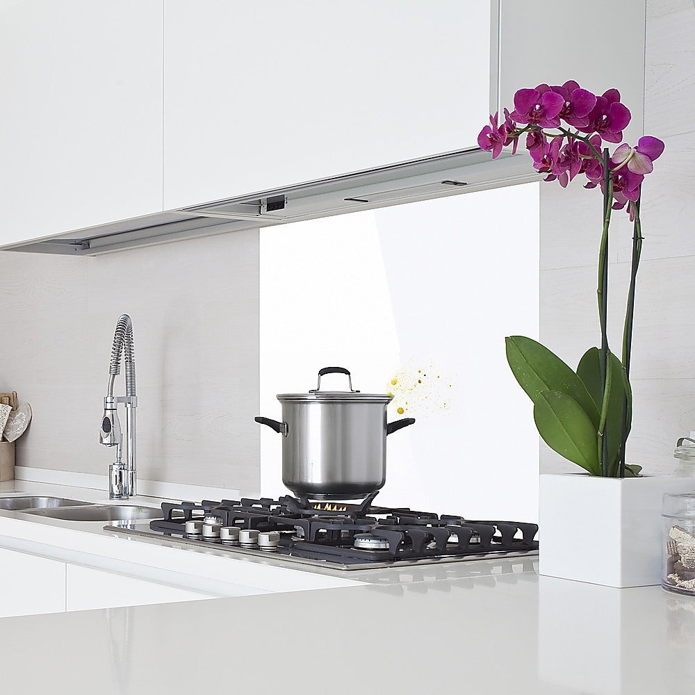 Building Materials: Toughened 90cm x 75cm White Glass Kitchen Splashback