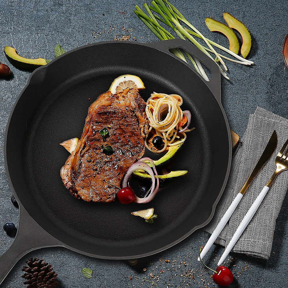 Skillets & Frying Pans: Non-stick Frying Pan Cast Iron Steak Skillet Round BBQ Grill Cookware 30cm