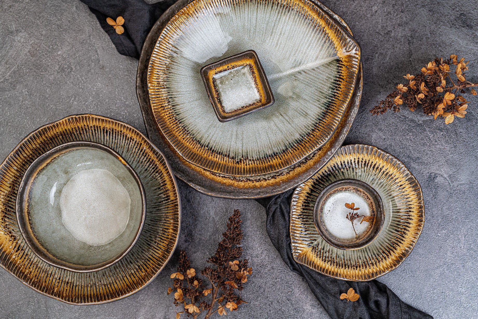 Sauce Dish 8cm Akane Grey Glaze