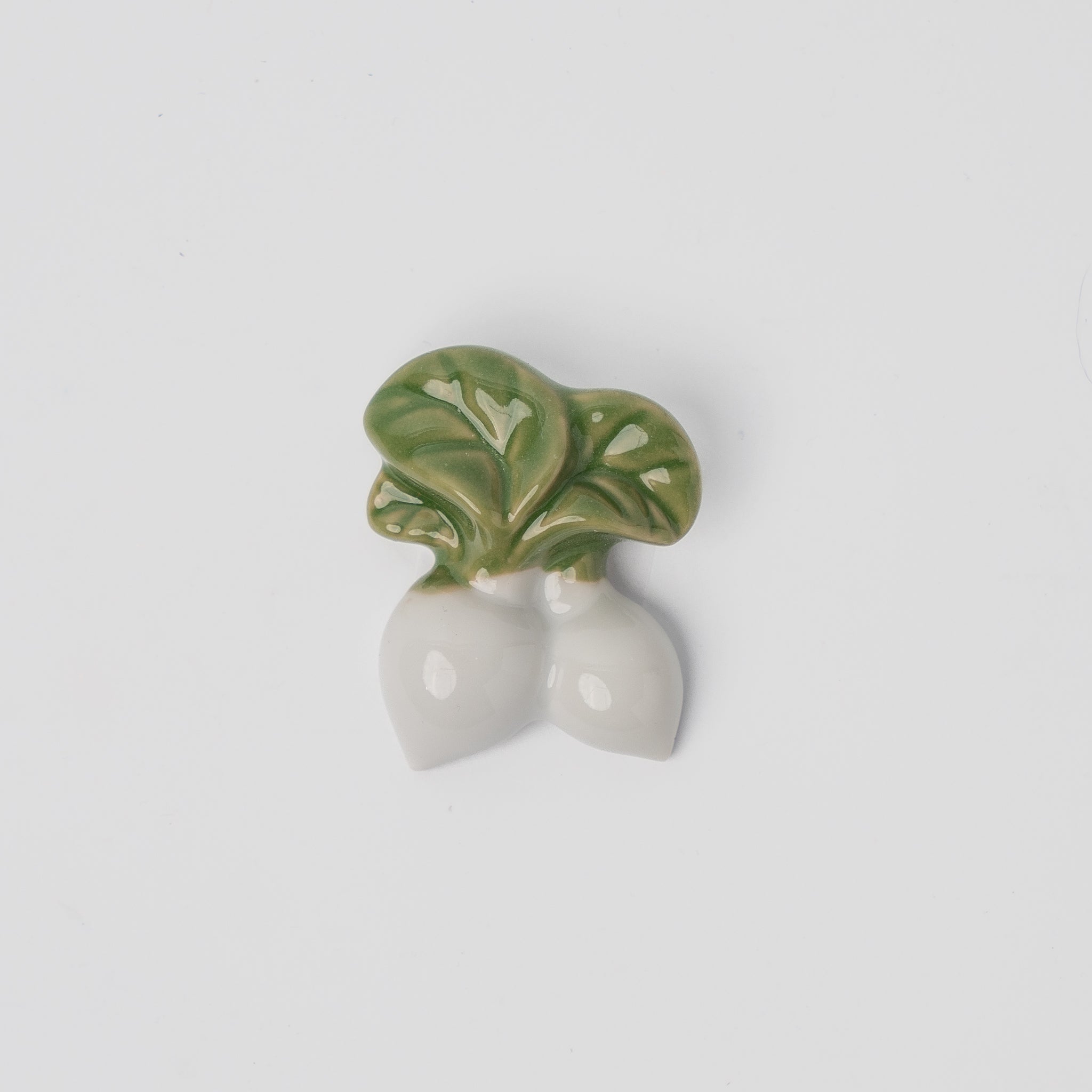 Chopstick Rest White & Green Radish