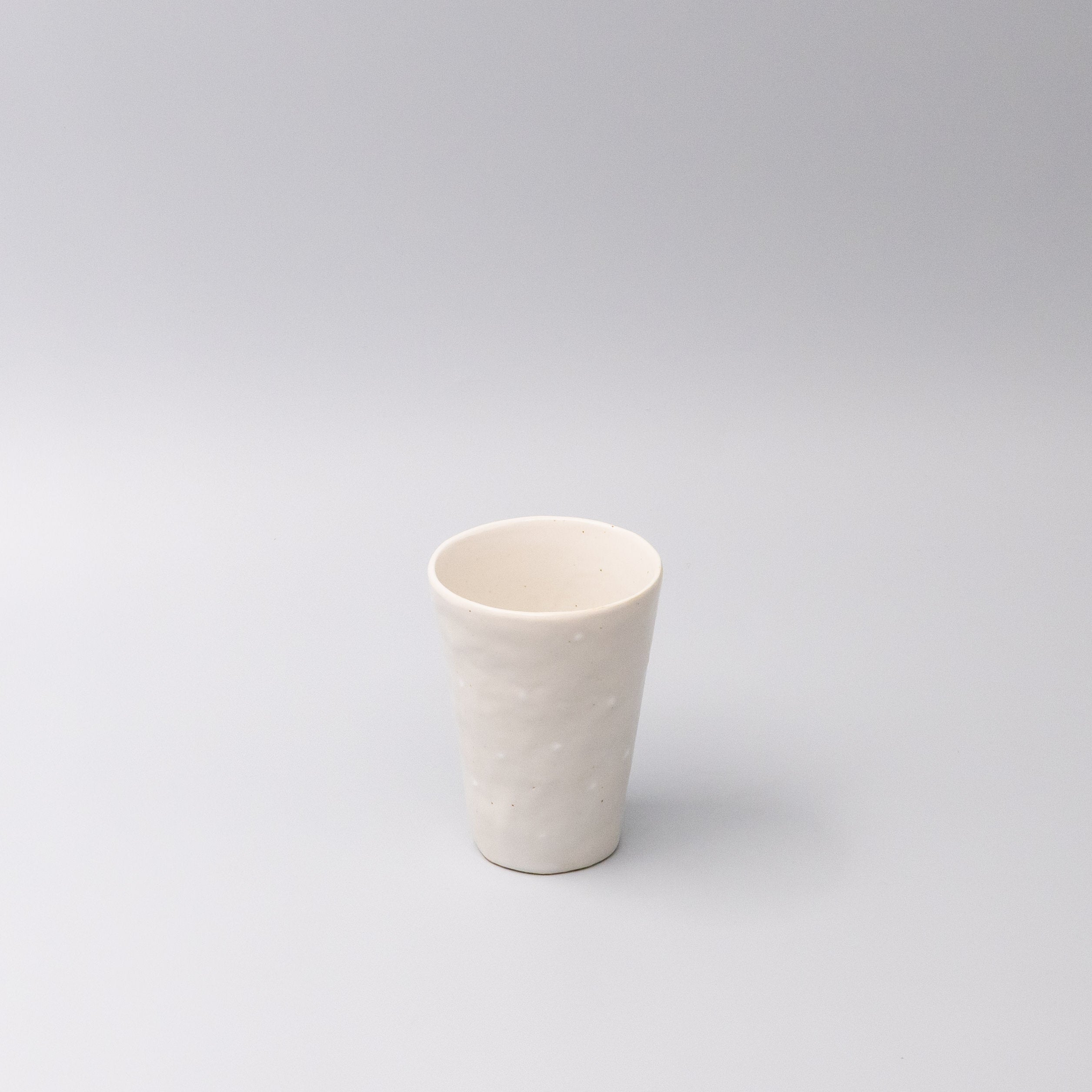 Novelty Gifts: Tumbler 200ml Tapered Shape Ostrich White