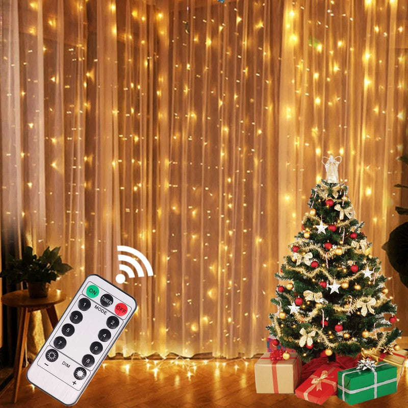 Christmas Wreaths & Garlands: Christmas Lights Curtain Garland