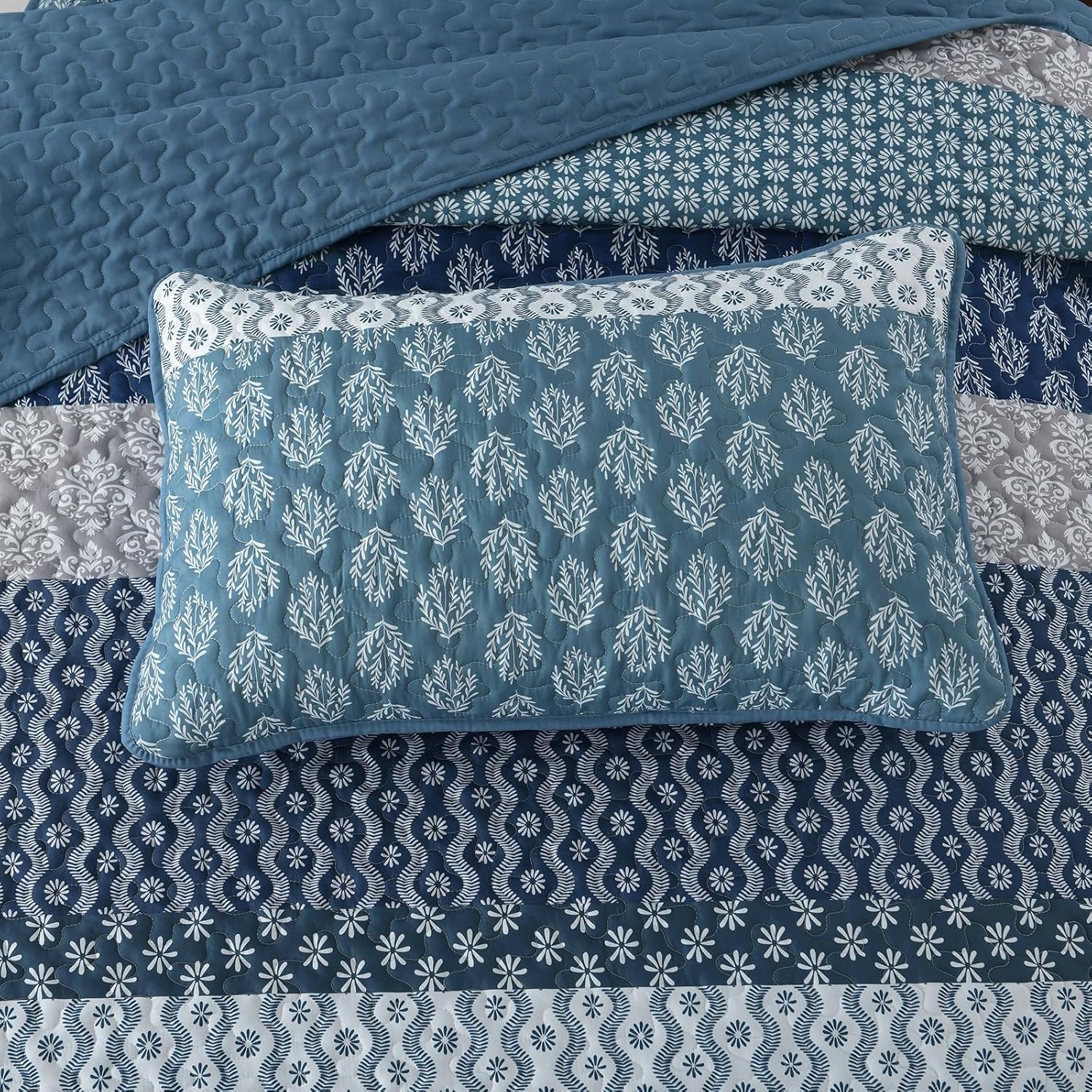 Quilts & Duvets: Classic Hydrangea Soft Quilted 3 Pc Bedspread & Pillow Cover Set