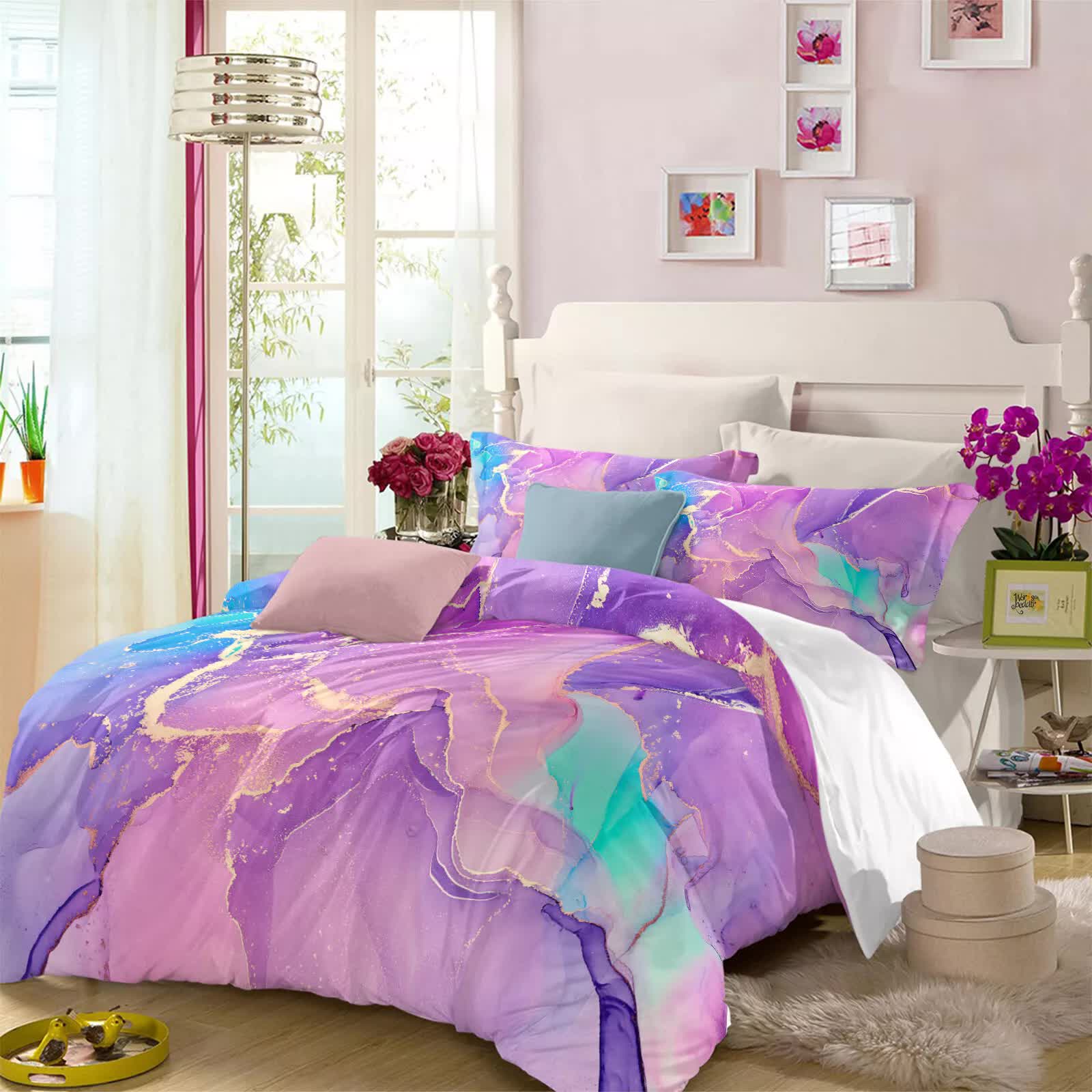 Duvet Covers: Modern Stripes Duvet Cover Set - Wrinkle-Resistant Material-Queen