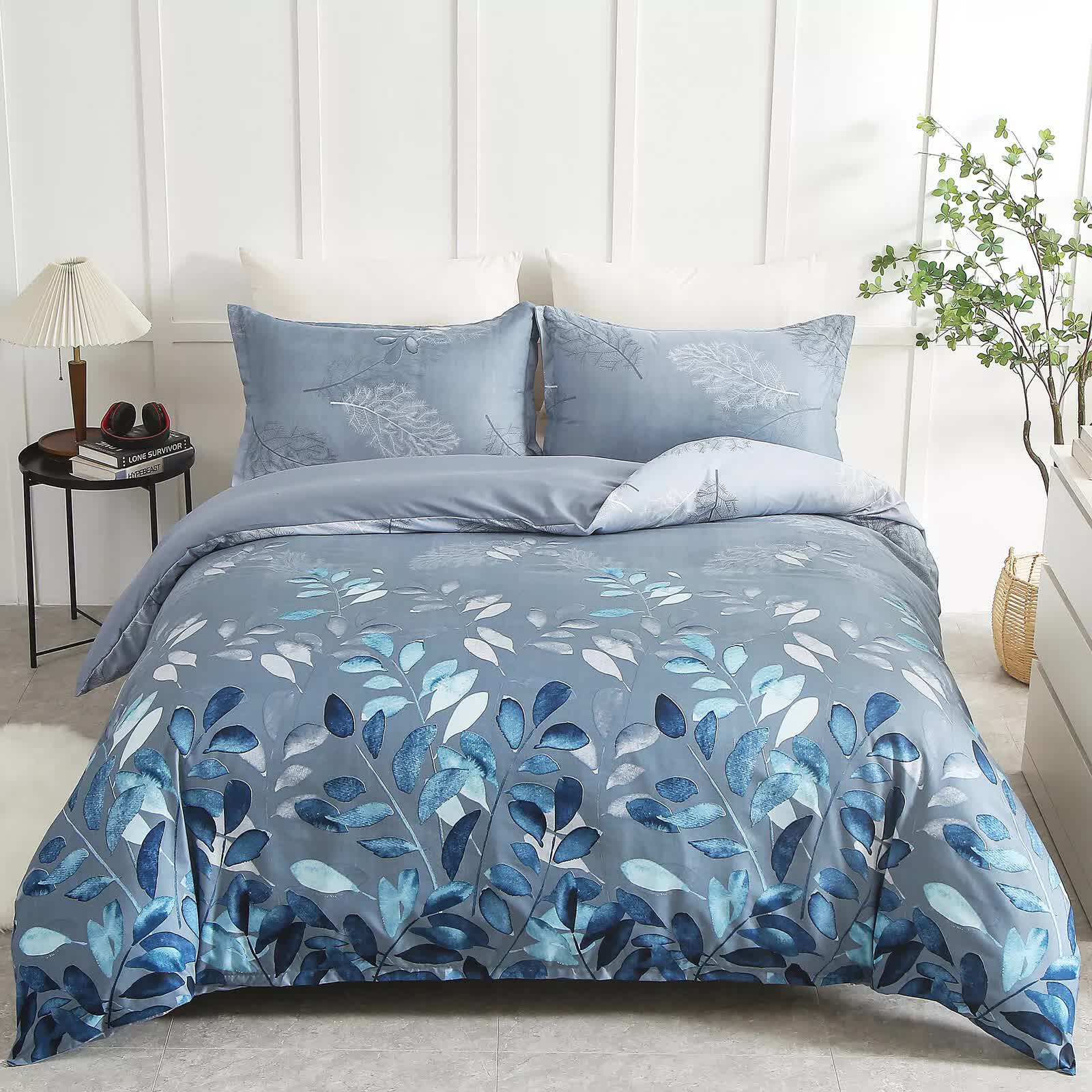 Duvet Covers: Timeless Design Plaid Duvet Cover Set - Lightweight-King