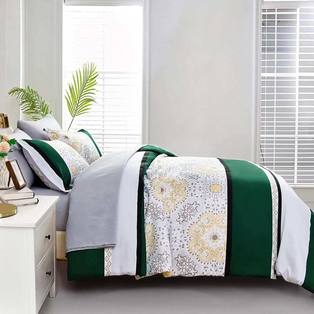 Emerald Verde Paisley Luxe Quilt / Doona / Duvet Cover set