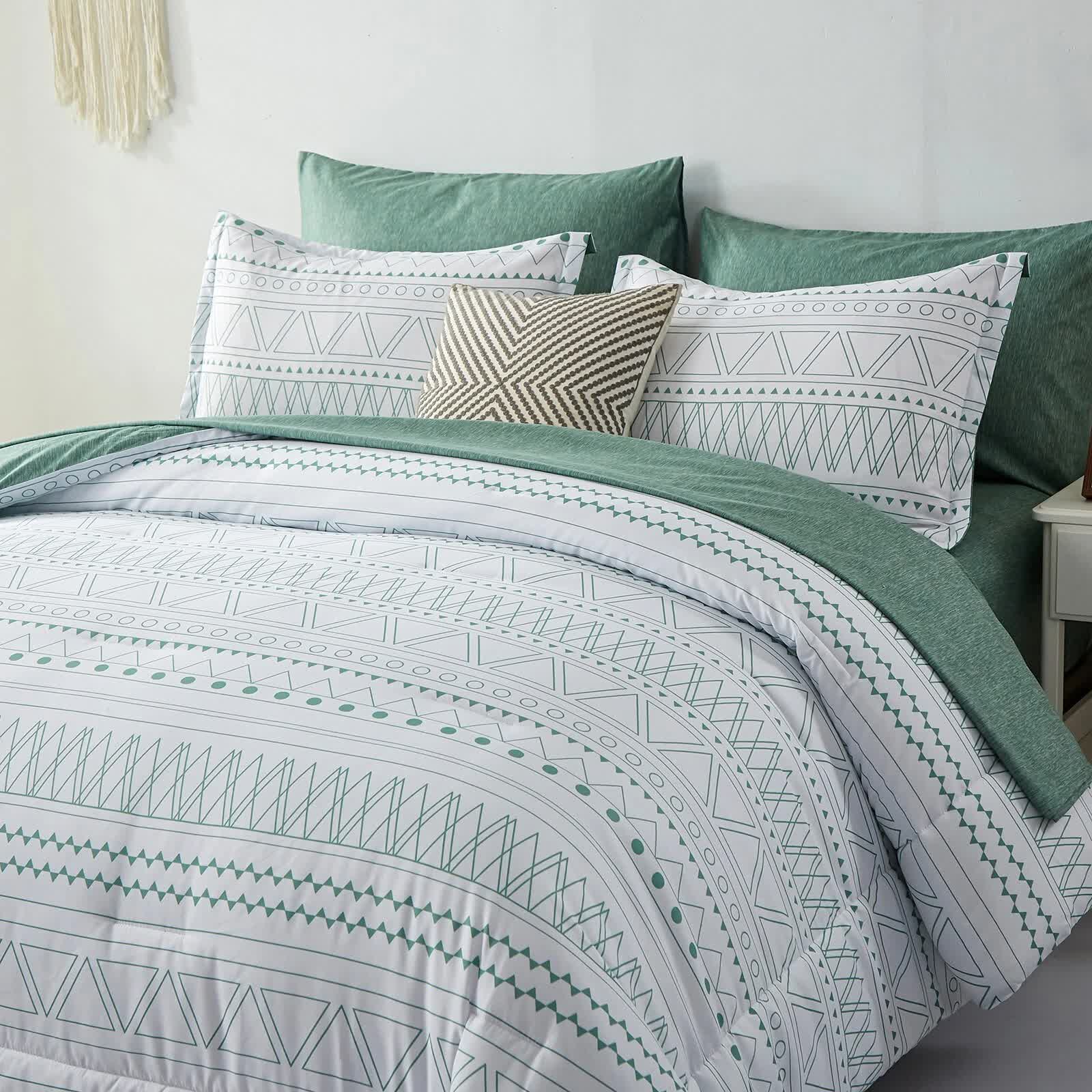 Quilts & Duvets: Boho Vibes Bedding Set  3‑Piece Comforter & Pillow Covers
