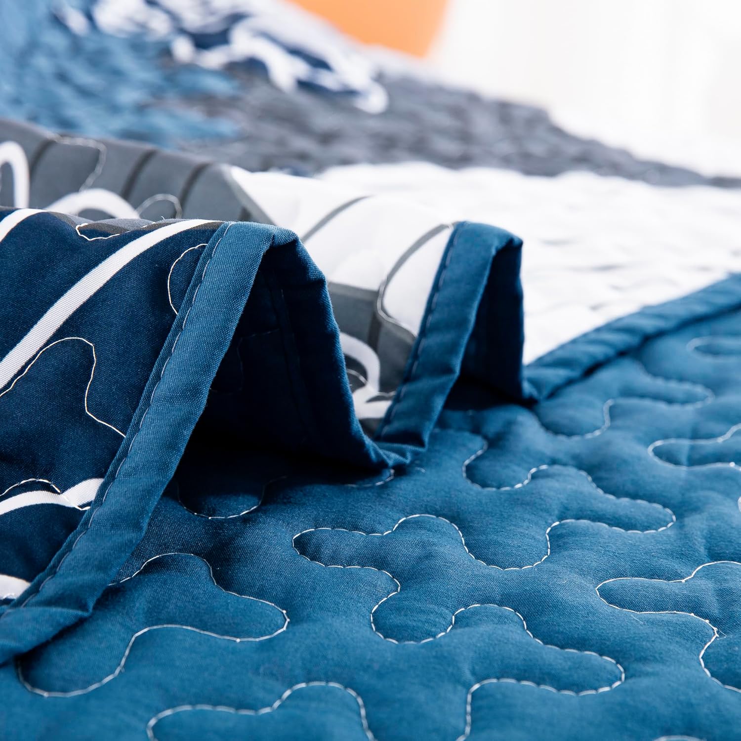 Quilts & Duvets: Frosted Magnolia Chic blue 3 Pc Comforter & Pillow Cover Set KING