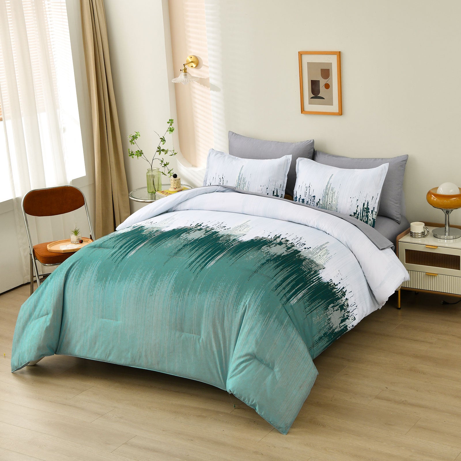 Quilts & Duvets: Floral Stripes Comforter Set, King Size, Plush 3-Piece Bedding with Pillowcases