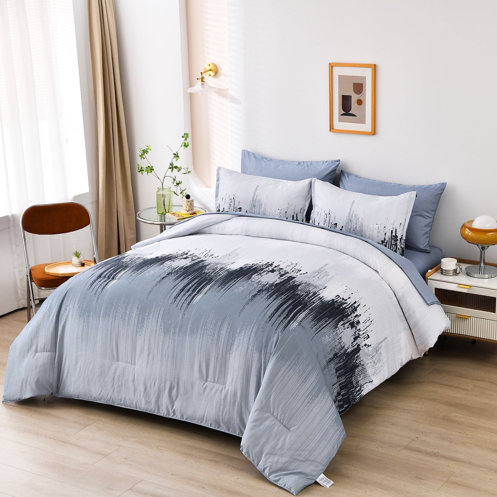 Quilts & Duvets: Floral Stripes Comforter Set, King Size, Warm 3-Piece Bedding with Pillowcases