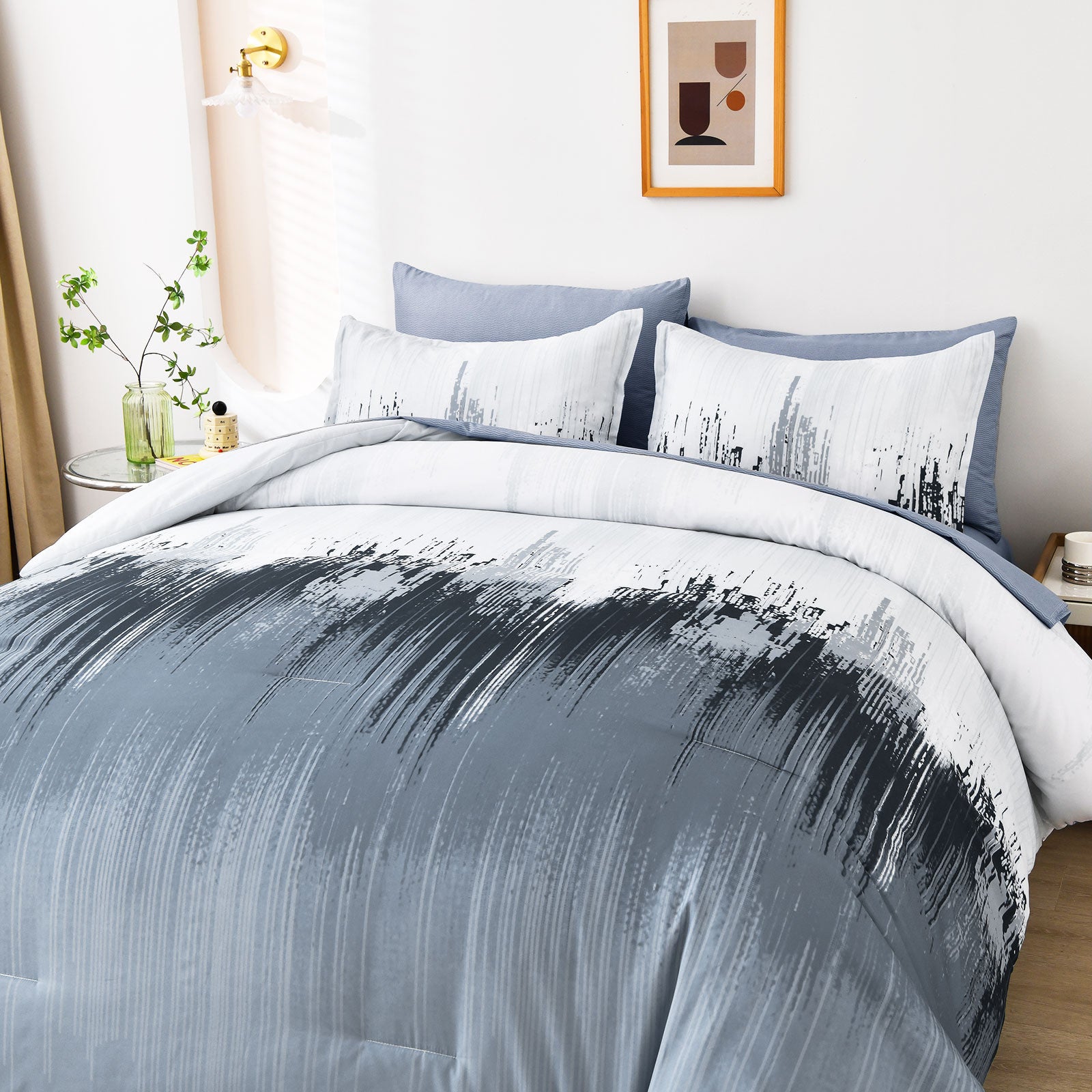 Quilts & Duvets: Floral Stripes Comforter Set, King Size, Warm 3-Piece Bedding with Pillowcases