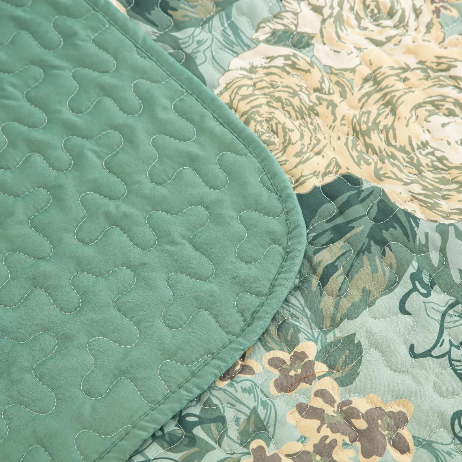 Quilts & Duvets: Meadow Butterfly Green Quilted Bedspread Set with Floral Details and Pillowcases