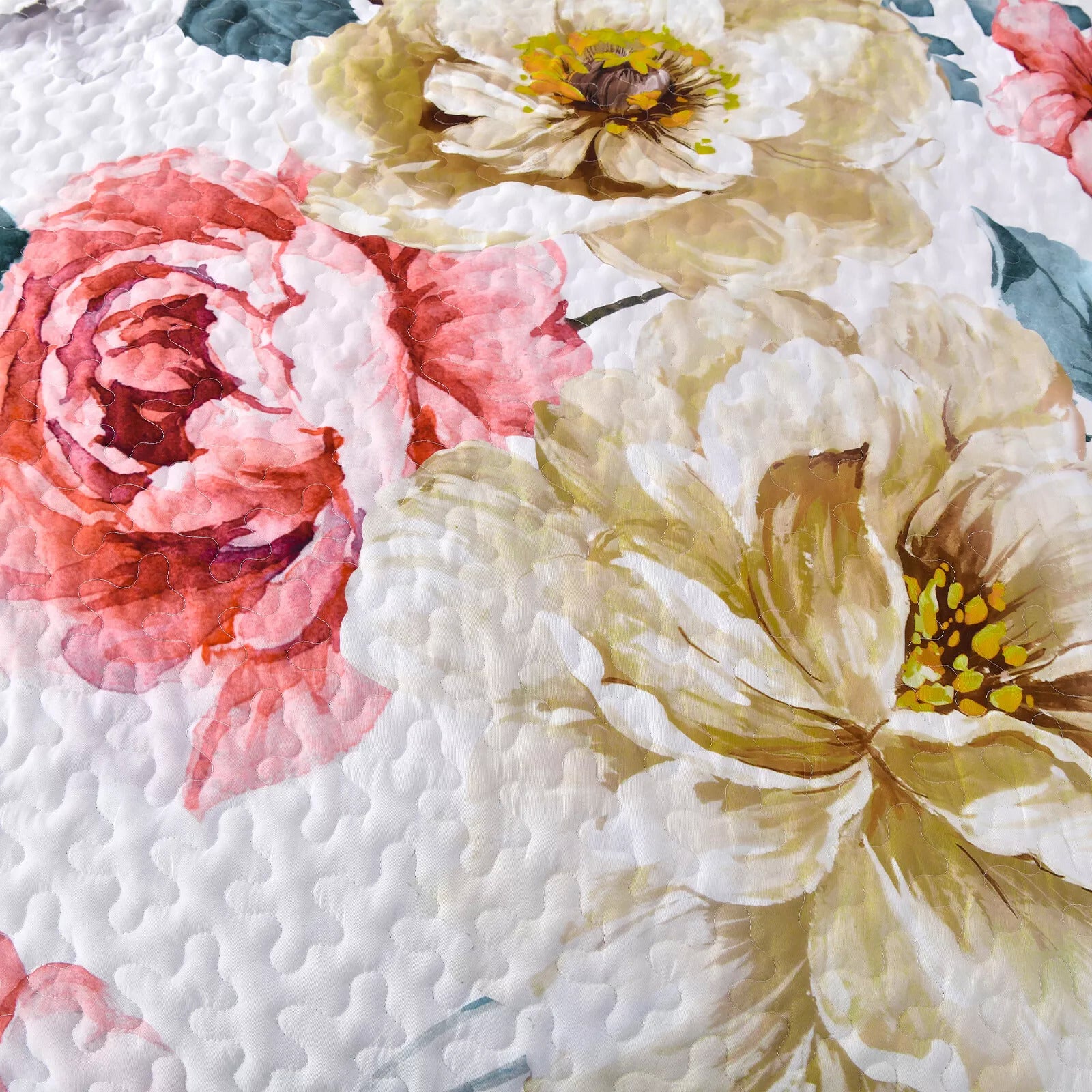 Blankets & Throws: Vibrant Quilted Bedspread and Pillowcases Set: Add Color and Comfort to Your Space - Queen size