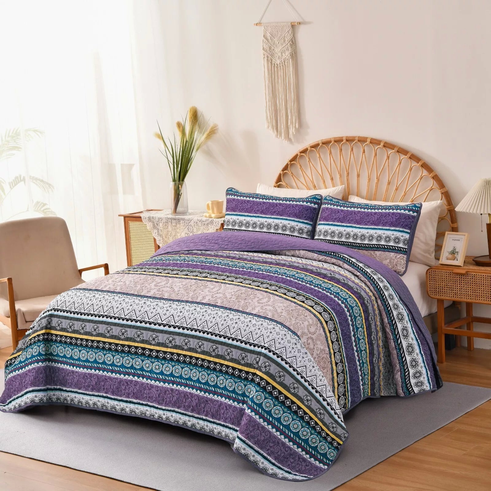 Blankets & Throws: Hygge Quilted bedspread and pillowcovers set: Embrace Cozy Living - Queen size