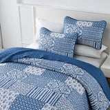 Blankets & Throws: Blissful Quilted bedspread and pillowcovers set: Relax in Style - Queen size