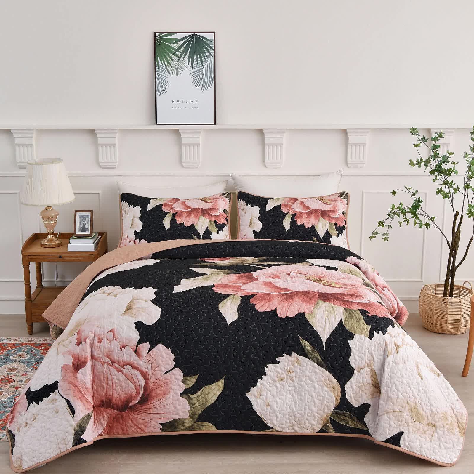 Quilts & Duvets: Blossom Trio Quilted Coverlet Set with Pillowcases (Black, Red & Pink