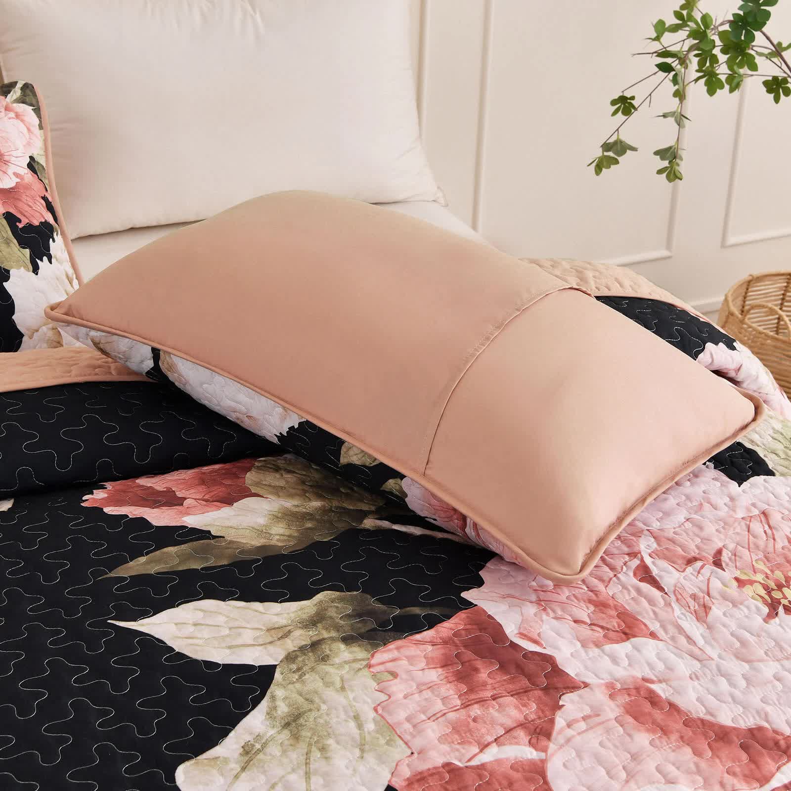 Quilts & Duvets: Blossom Trio Quilted Coverlet Set with Pillowcases (Black, Red & Pink