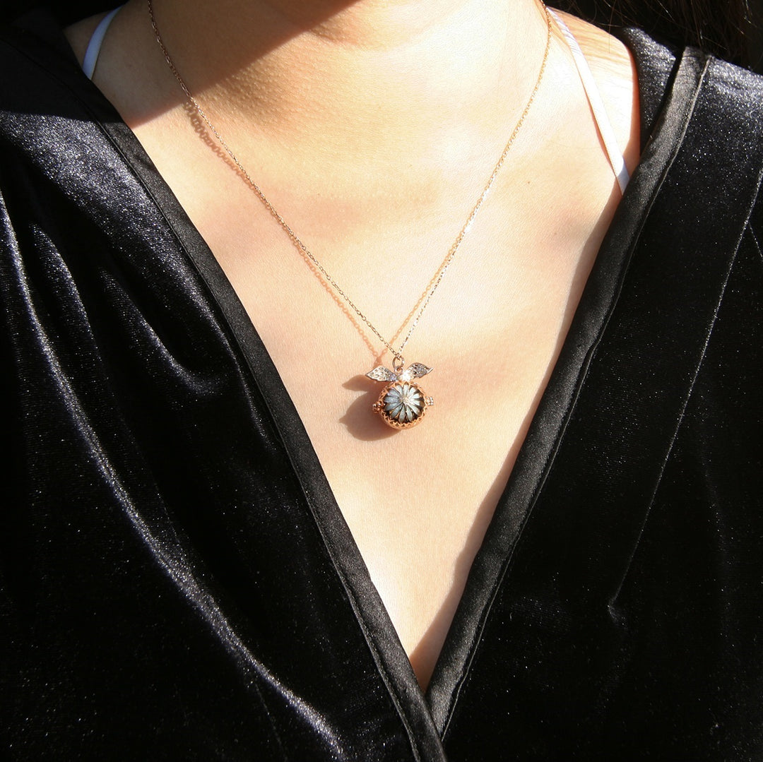 Women's Jewellery: Gift Box - Angel Ball Rose Gold Aroma Necklace + Purify Oil Blend