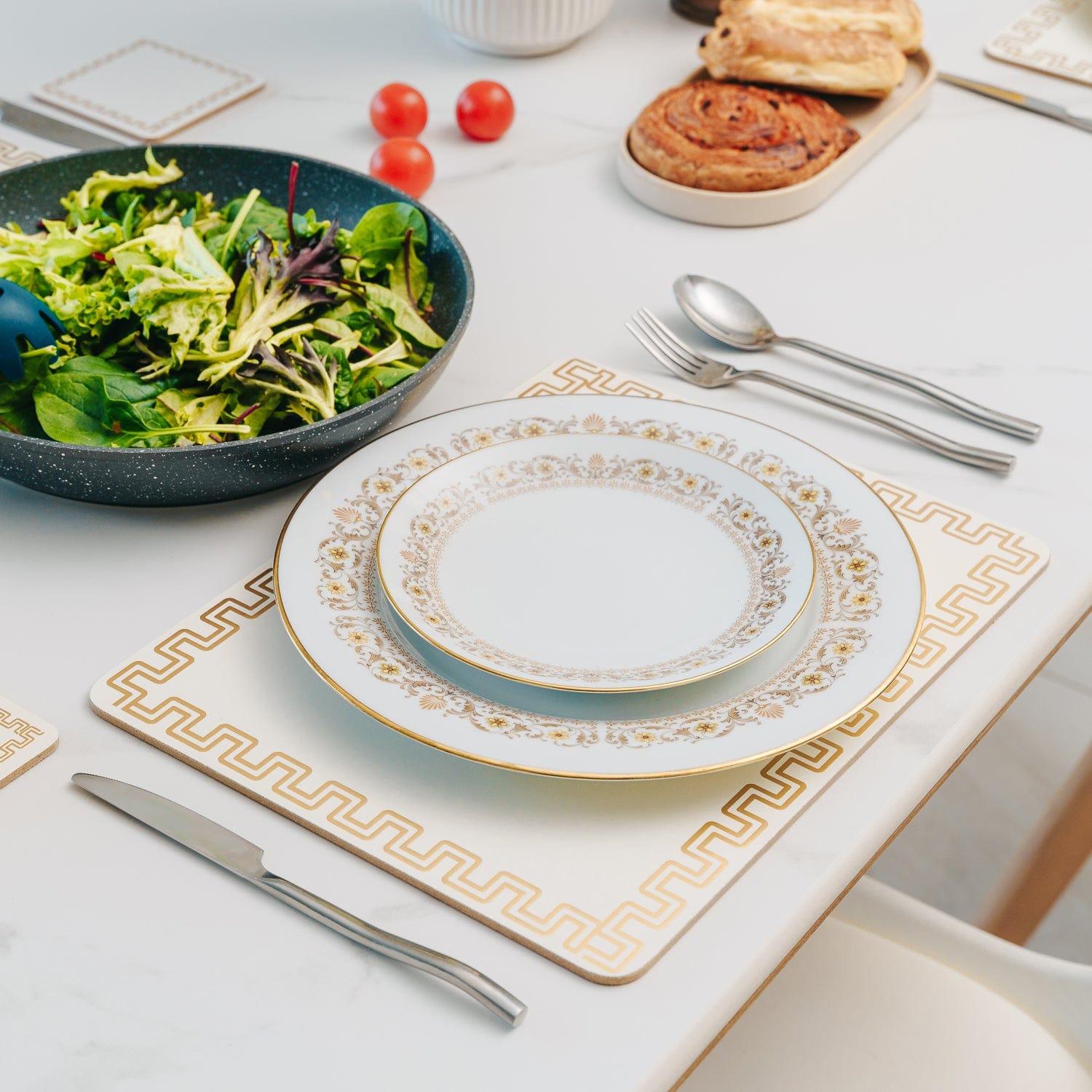 Table Linen & Kitchen Towels: Clevinger Set of 4 MD Placemats Gold Border