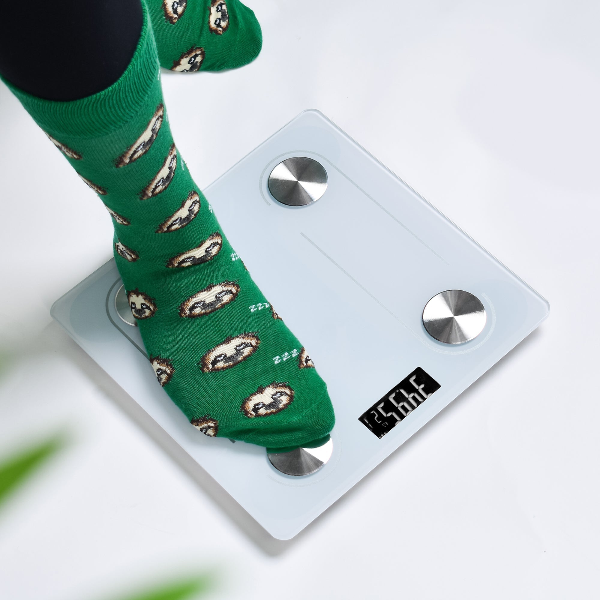 Bathroom Scales: Clevinger Bluetooth Smart Digital Glass Bathroom Scale Max Capacity 180KG
