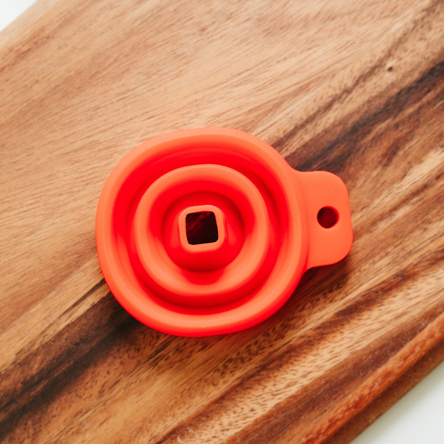 Kitchen & Bathroom DIY: Cook Easy Collapsible Silicone Funnel