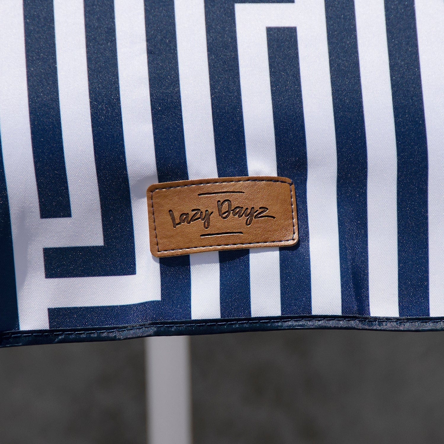 Tents: Lazy Dayz Beach Umbrella - Makena