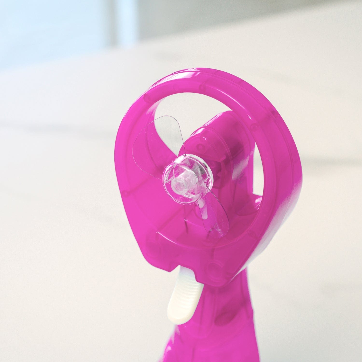 Costumes & Accessories: Lazy Dayz Water Spray Fan - Pink