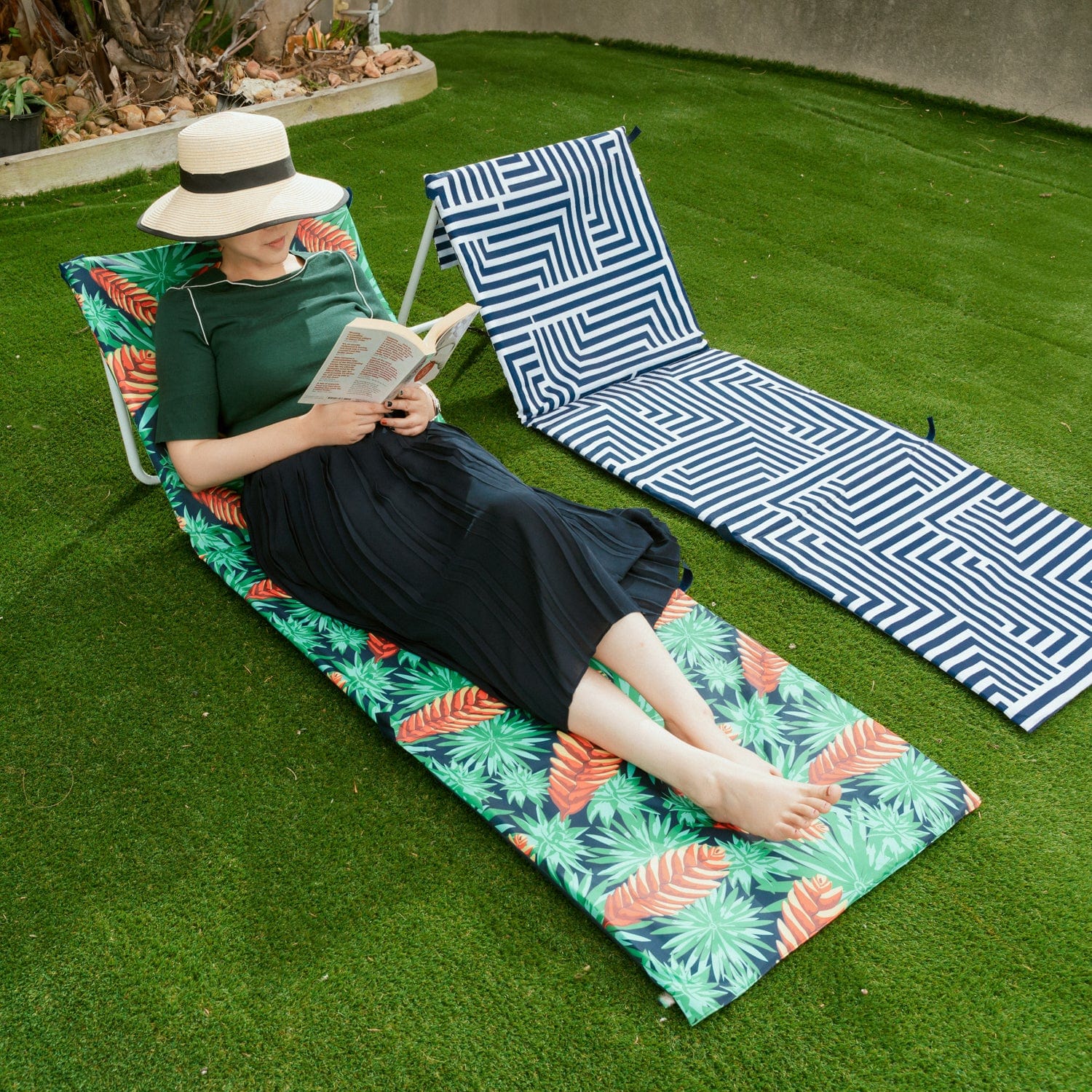 Arm Chairs & Recliners: Lazy Dayz Fold Up Beach Lounger - Mossman