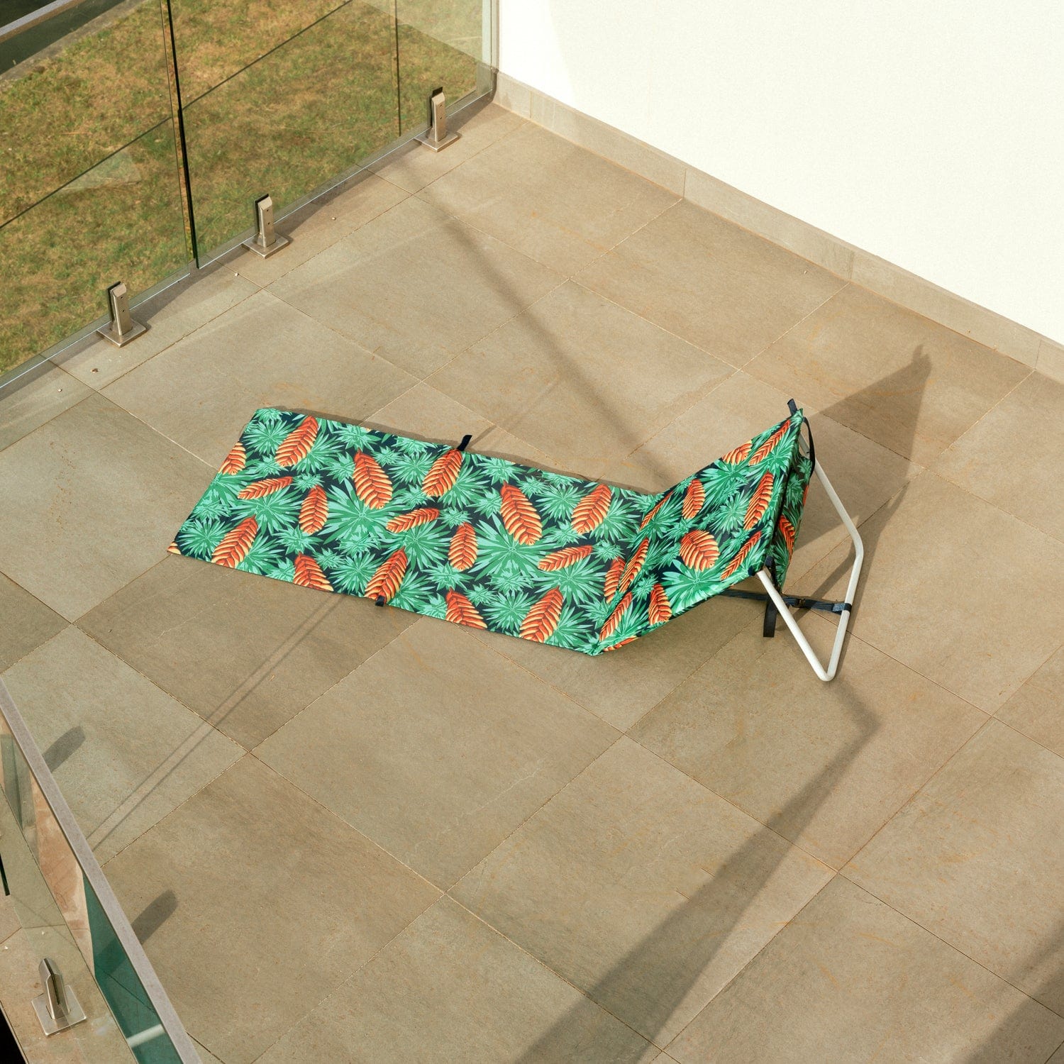 Arm Chairs & Recliners: Lazy Dayz Fold Up Beach Lounger - Mossman