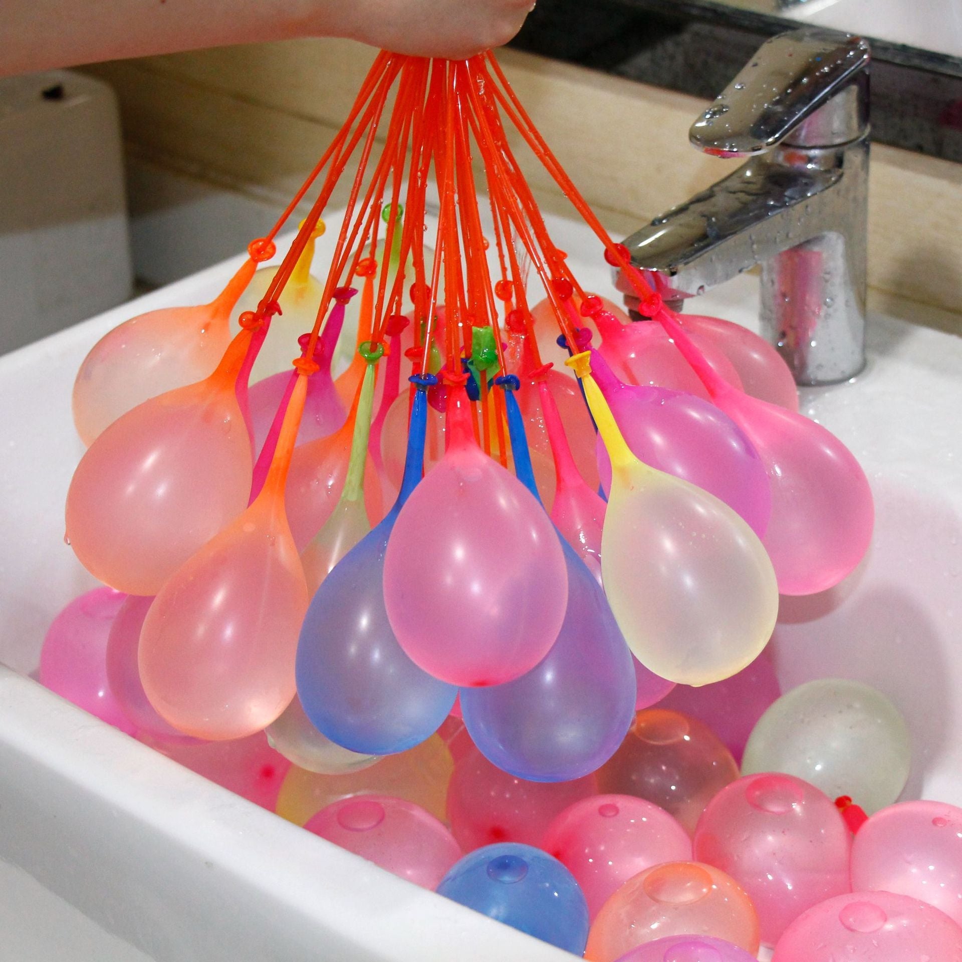 Food Storage: 6 x Bunches Of water Balloons total 111 pack Rapid-Filling Self-Sealing Water Balloons