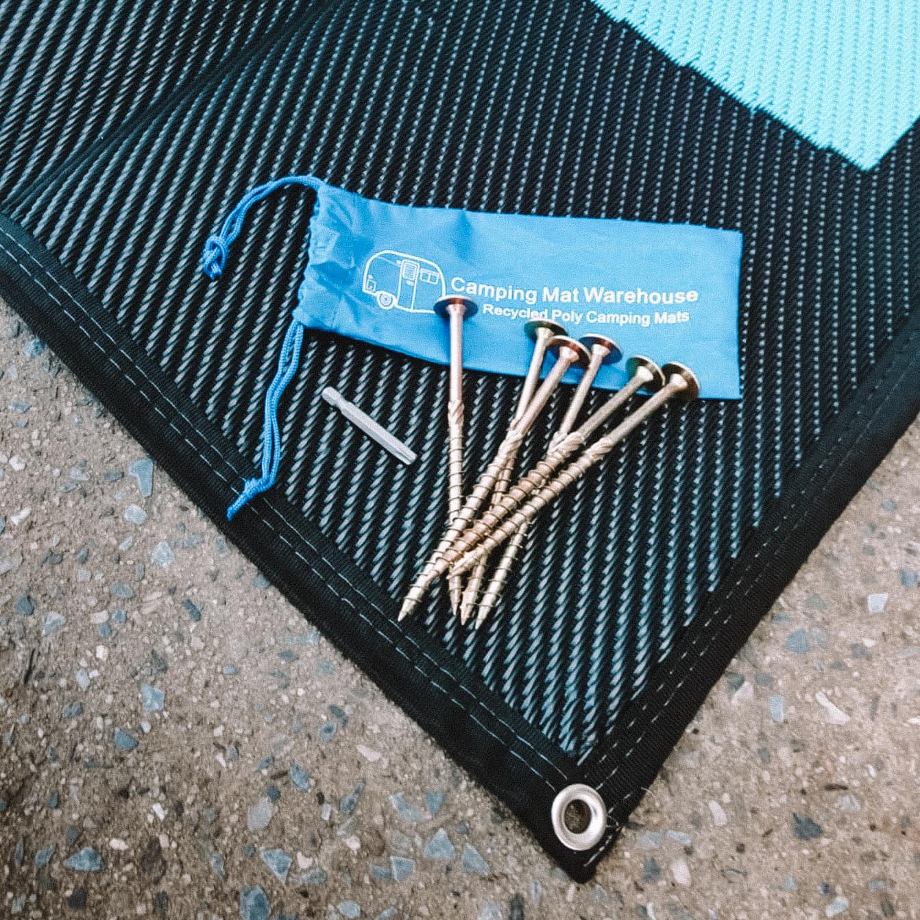 Caravan Accessories: Mat Screw Kit (6 pack with bit)
