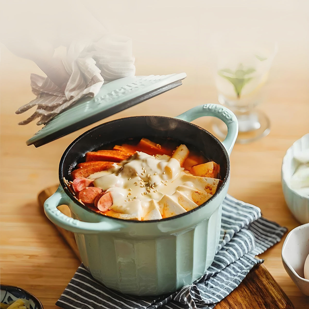 Skillets & Frying Pans: BUYDEEM 1.8L Enameled Cast Iron Dutch Oven CP541
