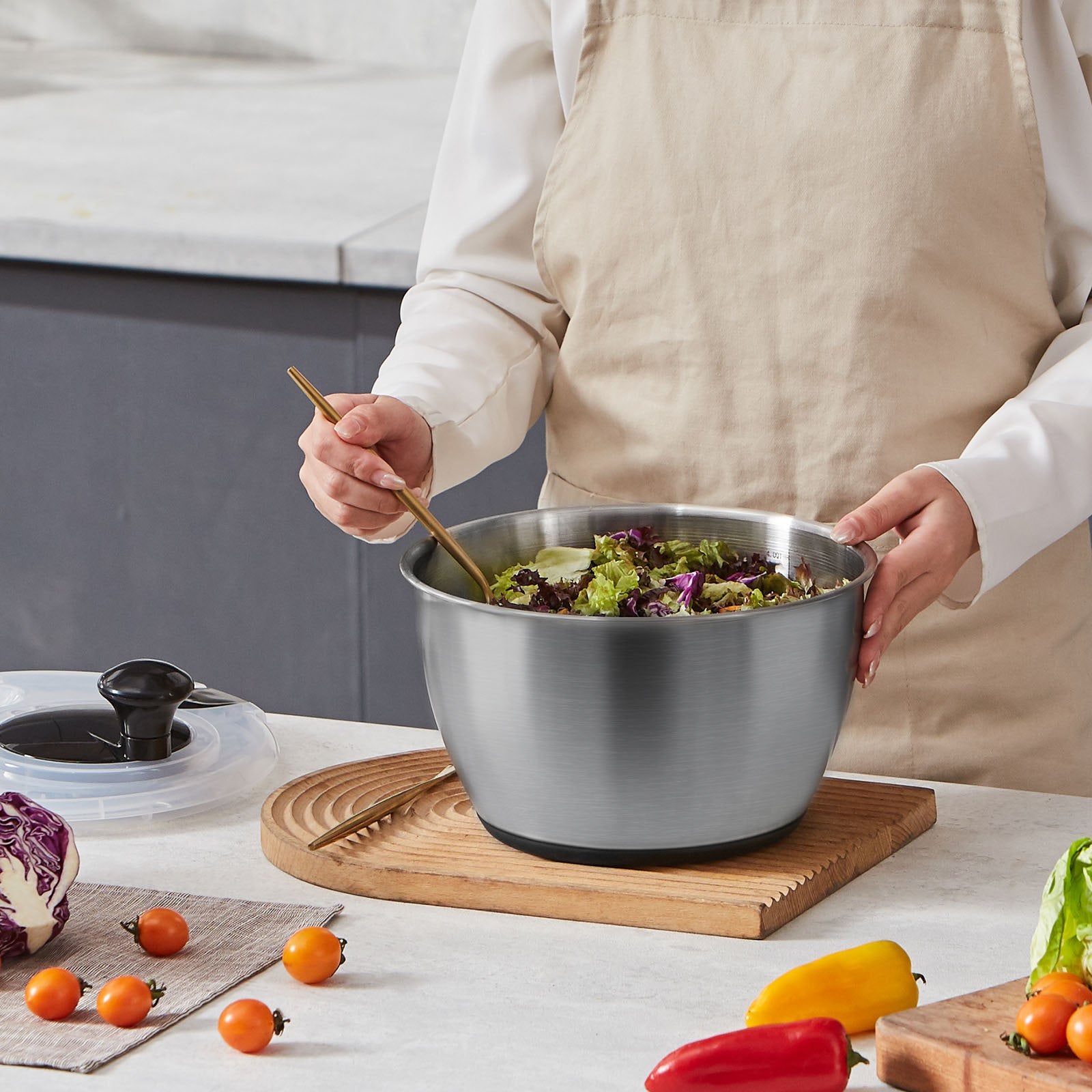 Gardening Tools: VEVOR Stainless Steel Salad Spinner, 4.5L, One-handed Easy Press Large Vegetable Dryer Washer, Lettuce Cleaner and Dryer with 304 Stainless Steel Bowl, for Greens, Herbs, Berries, Fruits, No BPA