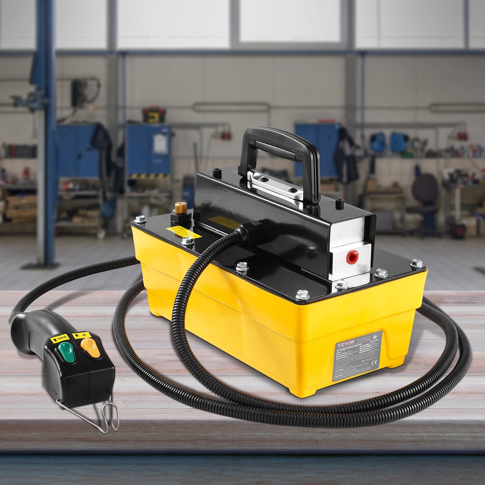 Air Pumps: VEVOR 10,000PSI Air Hydraulic Pump, 2.3 L Reservoir, NPT 3/8 In Oil Outlet, NPT 1/4 In Inlet, Air Actuated Foot Pump with Remote Control Actuator, for Automobile Frame Machine & Hydraulic Press