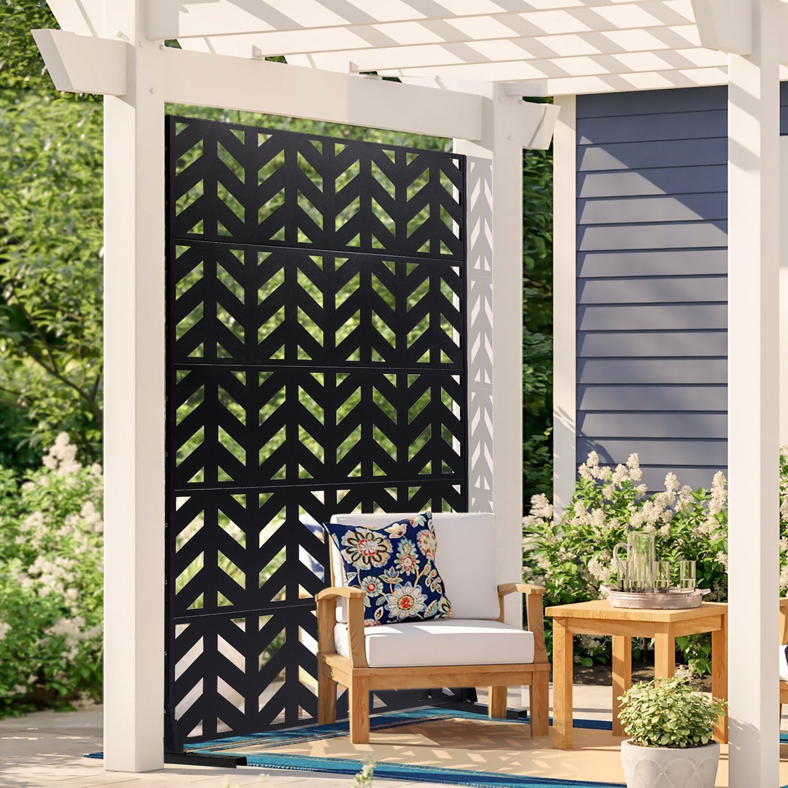 Canopies & Gazebos: VEVOR Metal Privacy Screen, 47" W x 72" H, Outdoor Privacy Screens 5-Panel, Freestanding Outdoor Divider with Stand, Decorative Garden Steel Privacy Fence for Balcony Patio Indoor Room Black