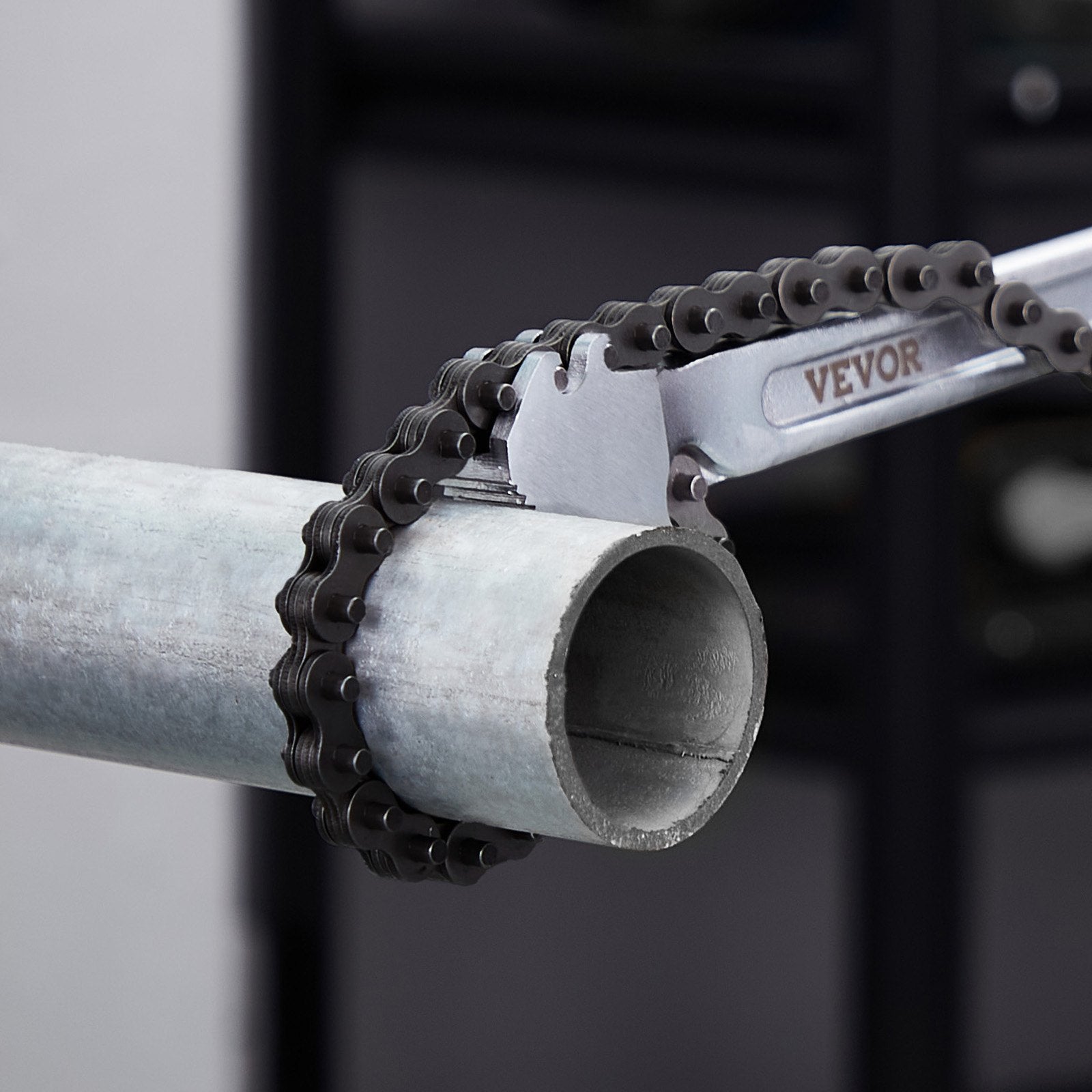 Greenhouses & Accessories: VEVOR Chain Wrench, 48 inch Chain Pipe Wrench, 13.4 inch Diameter Capacity, CRV Reversible Pipe Fitting Tool Wrench with High Strength Jaw and Ergonomic Handle, for Pipe Installation and Car Repair