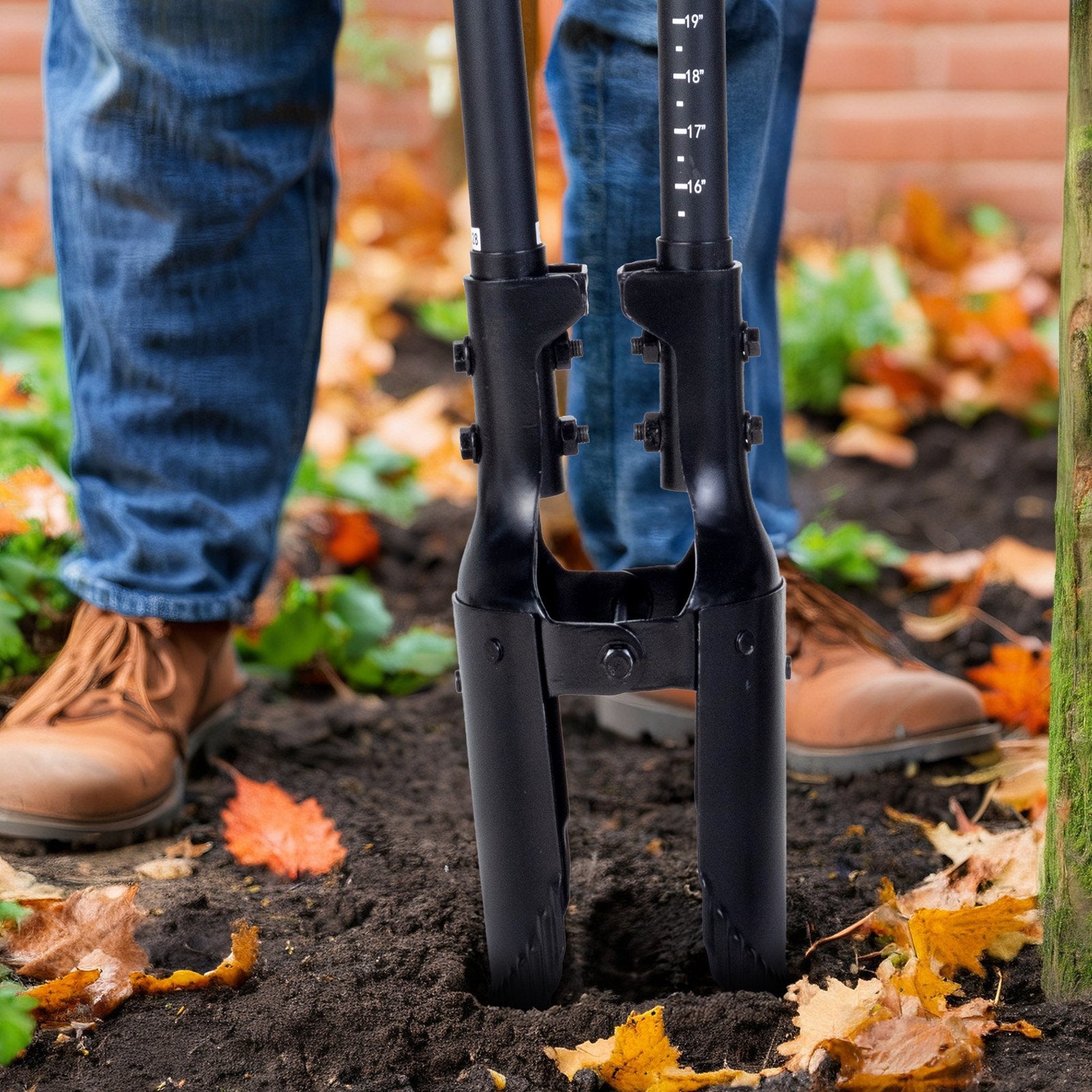 Outdoor Play Equipment: VEVOR Post Hole Digger, Heavy Duty Post Hole Digger with Fiberglass Handle, Manual Hole Digger with Scale Markings and Metal Blade, Post Hole Digger Tool for Digging Gardening and Outdoors, 1460 mm