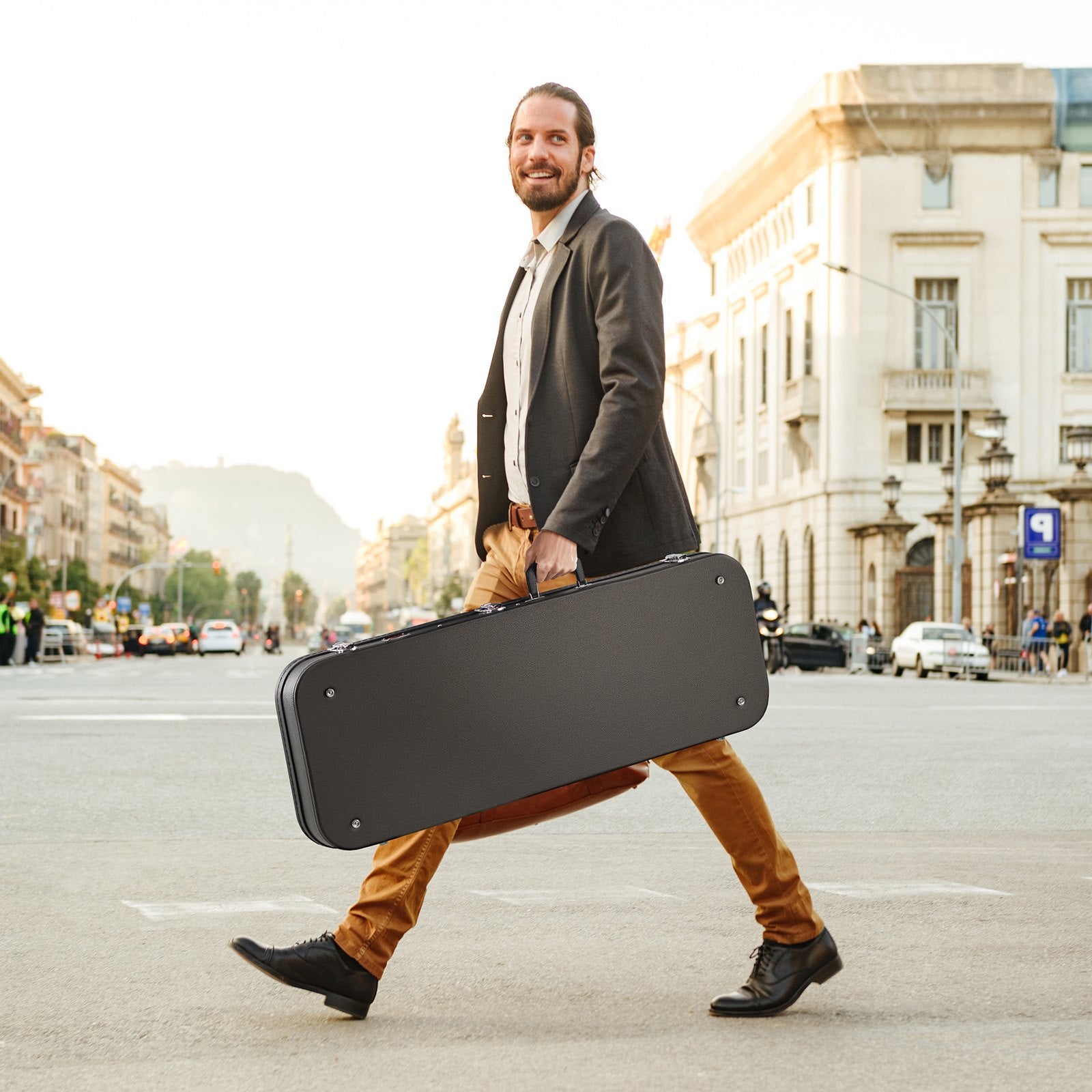 Guitars: VEVOR Electric Guitar Hard Case, 1095 mm Rectangular Guitar Hard Case, With Lock Latch Keys Handle, PVC Padding Soft Lining Water-Resistant Hard Shell Guitar Cases, for 990 mm Electric Guitars, Black